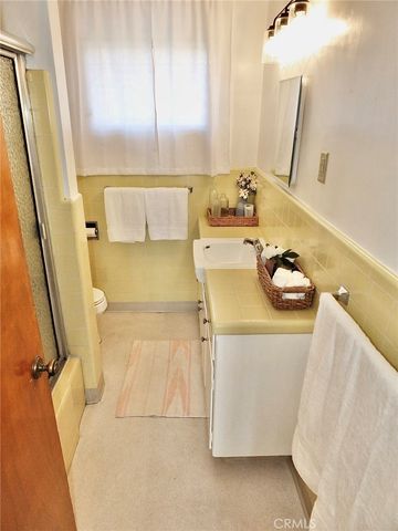 1724 E 1st Street 9, Long Beach, CA 90802
