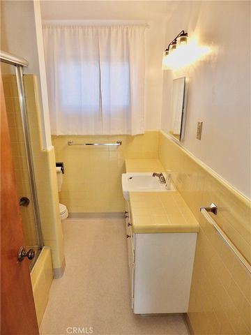 1724 E 1st Street 9, Long Beach, CA 90802