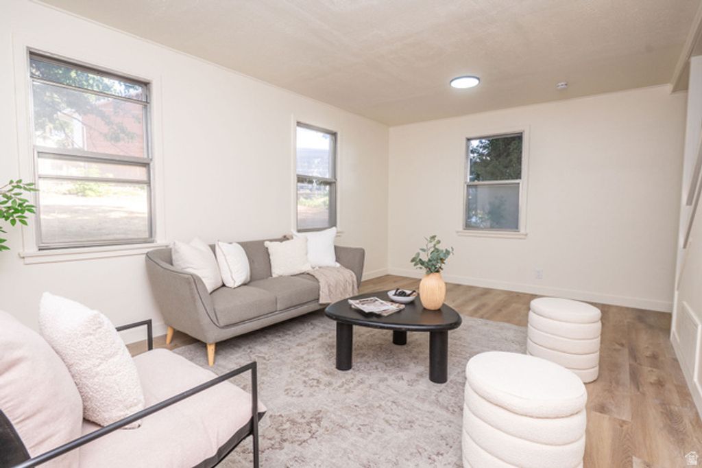 3885 GRANDVIEW DR, Ogden, UT 84403 — photo 2