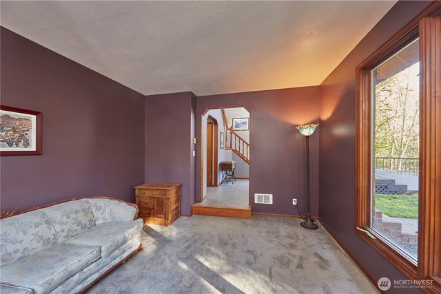 7680 SE Southworth Drive, Port Orchard, WA 98366