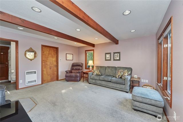 7680 SE Southworth Drive, Port Orchard, WA 98366