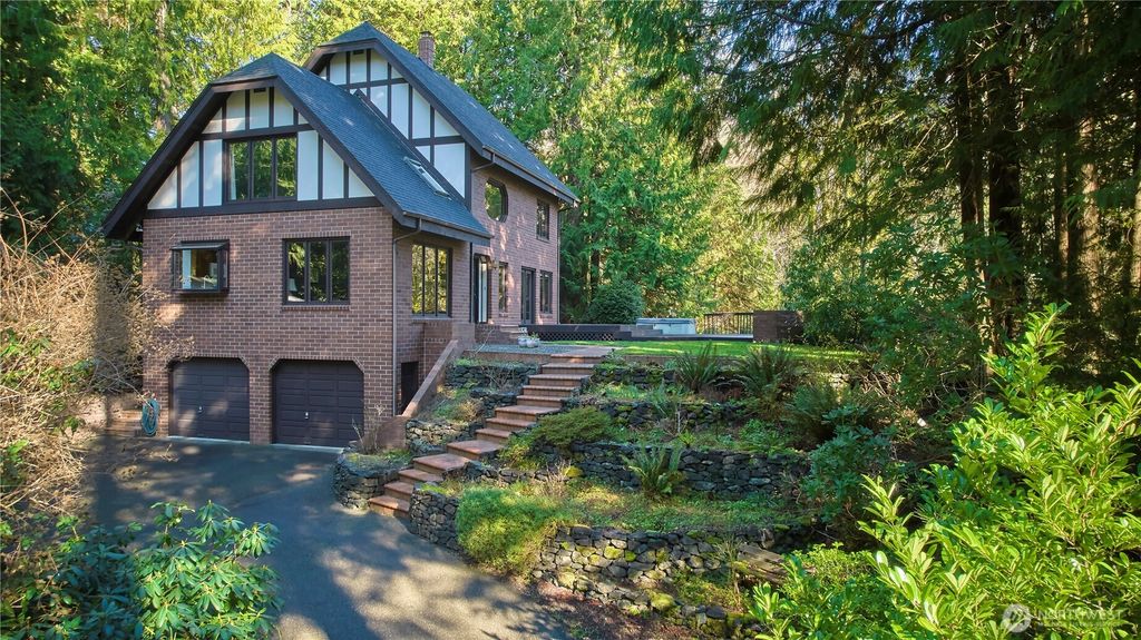 7680 SE Southworth Drive, Port Orchard, WA 98366