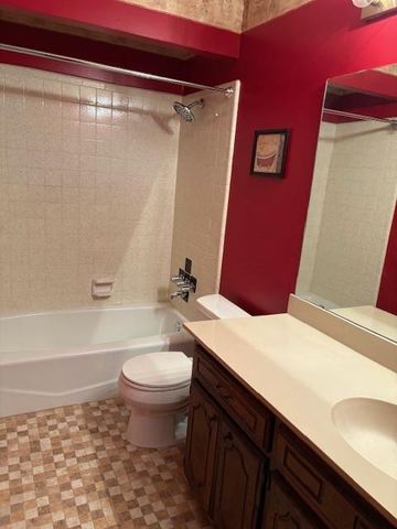 12216 Cork Road, Oklahoma City, OK 73162