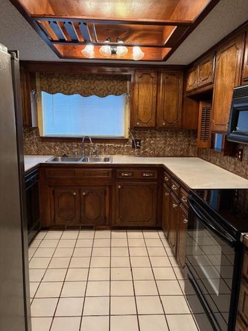 12216 Cork Road, Oklahoma City, OK 73162