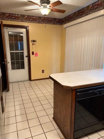 12216 Cork Road, Oklahoma City, OK 73162