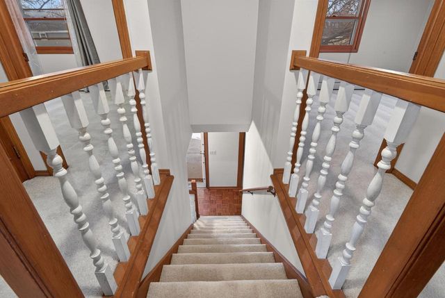 414 CUSTER COURT, Green Bay, WI 54301