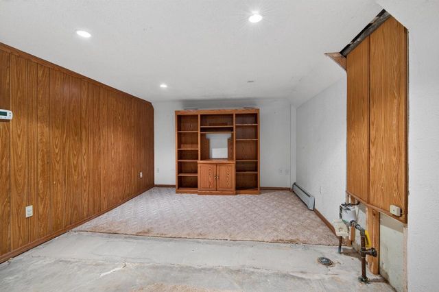 414 CUSTER COURT, Green Bay, WI 54301