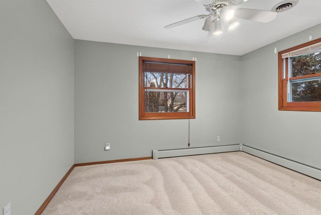 414 CUSTER COURT, Green Bay, WI 54301