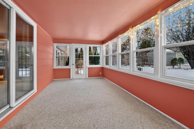 414 CUSTER COURT, Green Bay, WI 54301