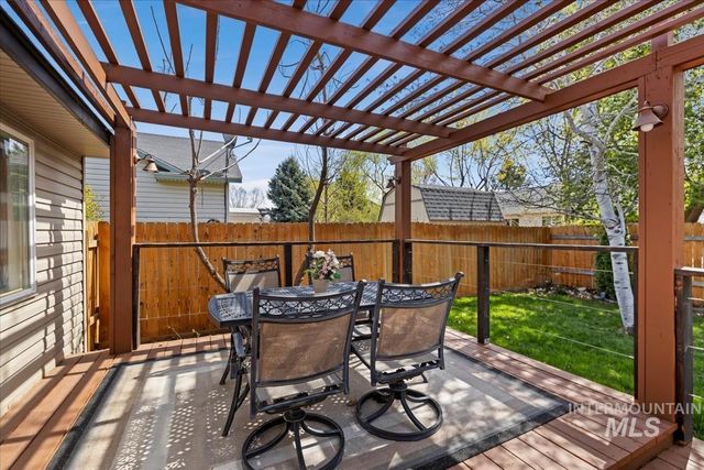 12927 W Broadleaf St, Boise, ID 83713