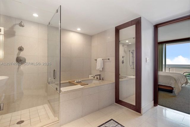 6801 Collins Ave 920, Miami Beach, FL 33141