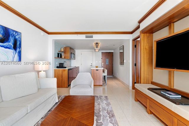 6801 Collins Ave 920, Miami Beach, FL 33141