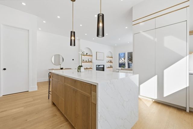 158 Langley Rd 158, Newton, MA 02459