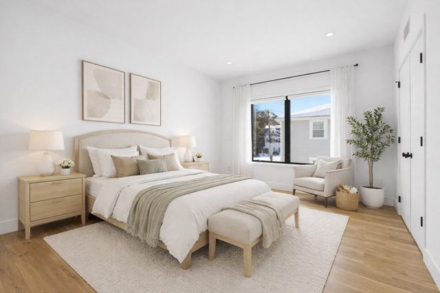 158 Langley Rd 158, Newton, MA 02459