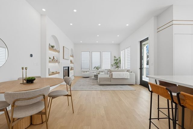 158 Langley Rd 158, Newton, MA 02459