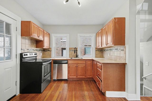 138 Burton Street Se, City Of Grand Rapids, MI 49507