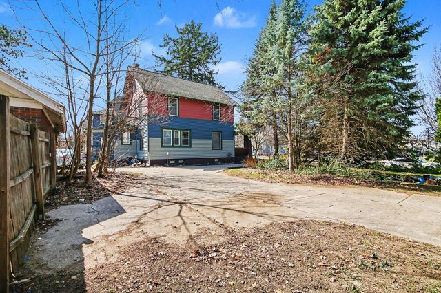 138 Burton Street Se, City Of Grand Rapids, MI 49507