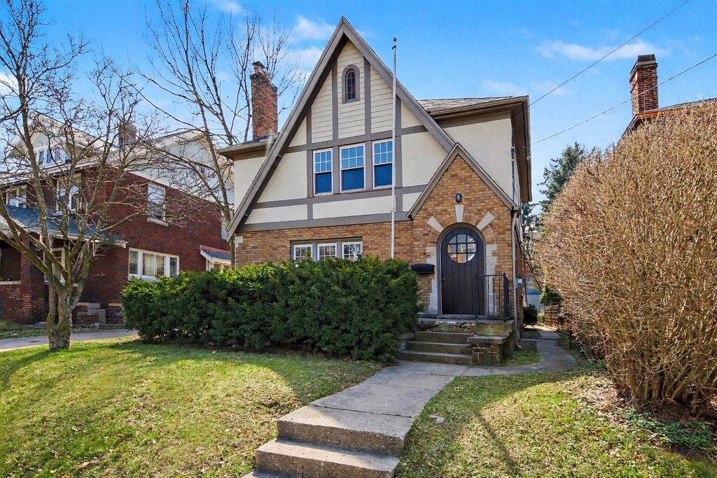 138 Burton Street Se, City Of Grand Rapids, MI 49507