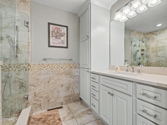 102 Newell Village Drive, Seymour, TN 37865