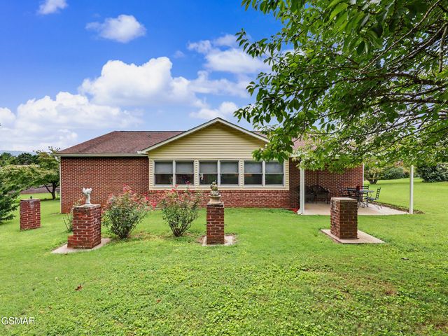102 Newell Village Drive, Seymour, TN 37865