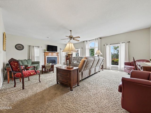 102 Newell Village Drive, Seymour, TN 37865