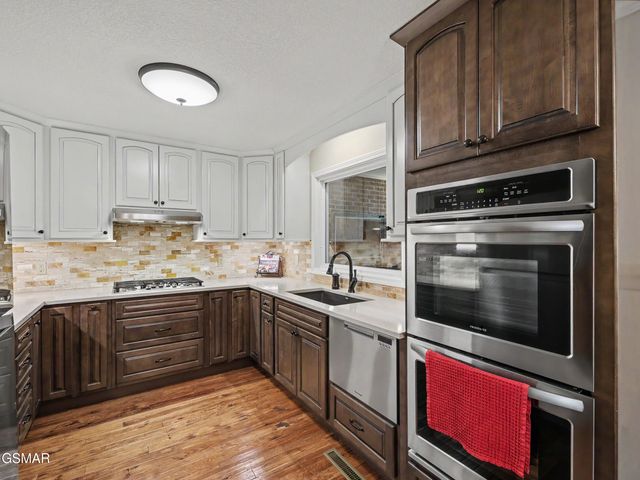 102 Newell Village Drive, Seymour, TN 37865