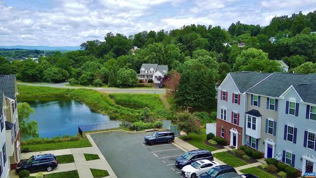 2176 WHISPERING HOLLOW LN, Charlottesville, VA 22911