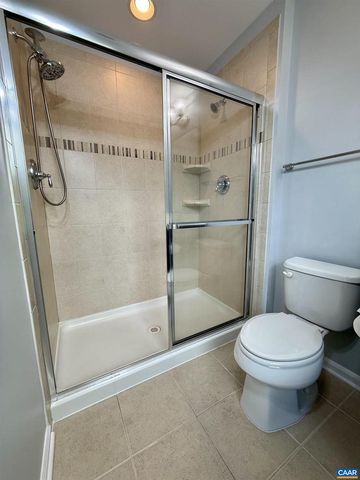 2176 WHISPERING HOLLOW LN, Charlottesville, VA 22911