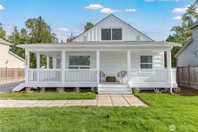 11822 24th Street E, Edgewood, WA 98372