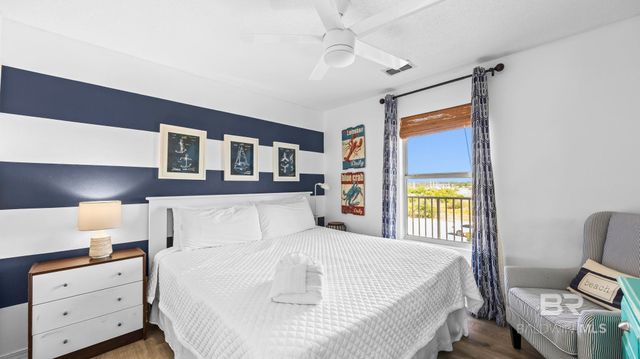 572 E Beach Boulevard 207, Gulf Shores, AL 36542