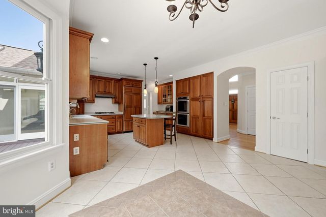 1022 HETH PL, Winchester, VA 22601