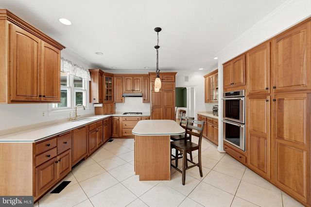 1022 HETH PL, Winchester, VA 22601