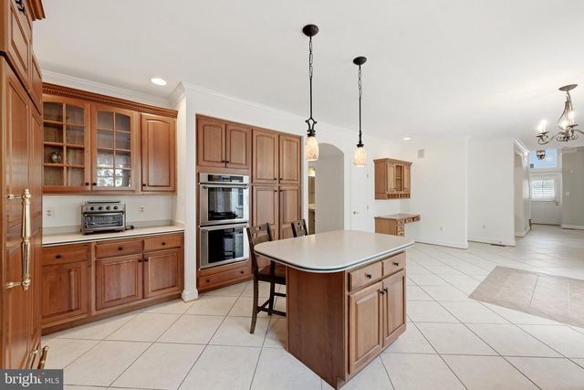 1022 HETH PL, Winchester, VA 22601