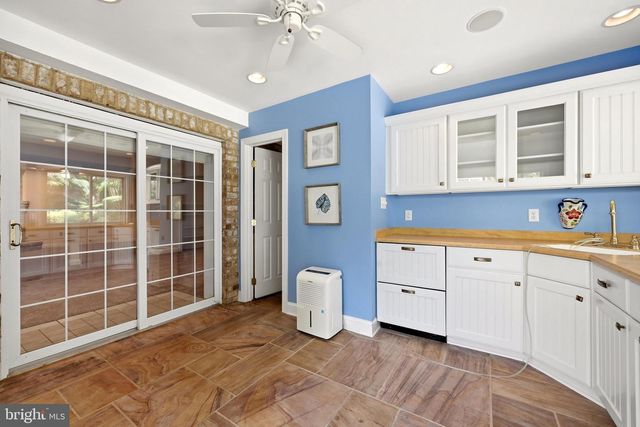 1022 HETH PL, Winchester, VA 22601