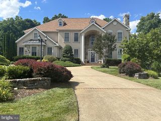 1022 HETH PL, Winchester, VA 22601