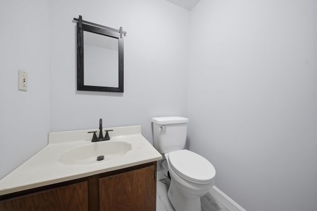 21 Evergreen Drive, Goffstown, NH 03045