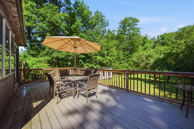 21 Evergreen Drive, Goffstown, NH 03045