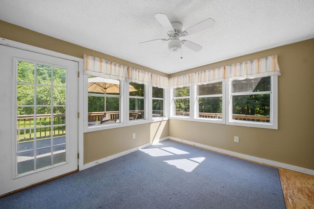21 Evergreen Drive, Goffstown, NH 03045