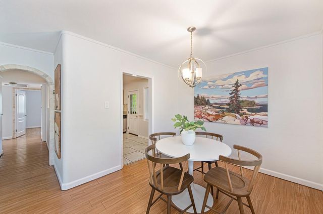 5808 21st Ave, Sacramento, CA 95820