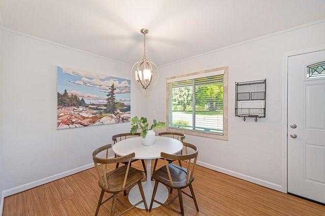 5808 21st Ave, Sacramento, CA 95820