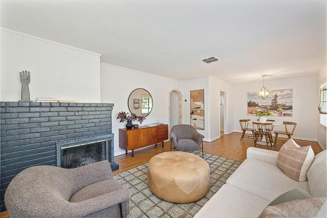 5808 21st Ave, Sacramento, CA 95820