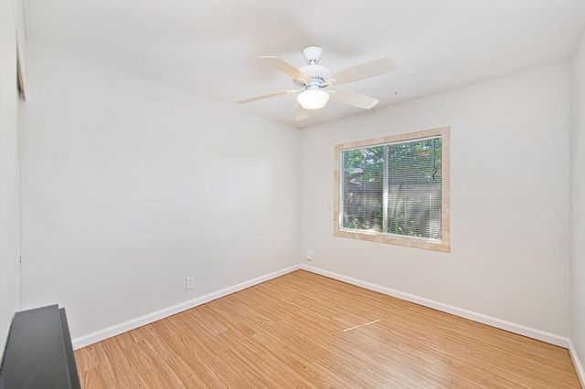 5808 21st Ave, Sacramento, CA 95820