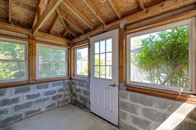 5808 21st Ave, Sacramento, CA 95820