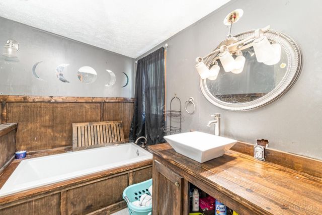 9454 E Deadfall Road, Jackson Twp, OH 45133
