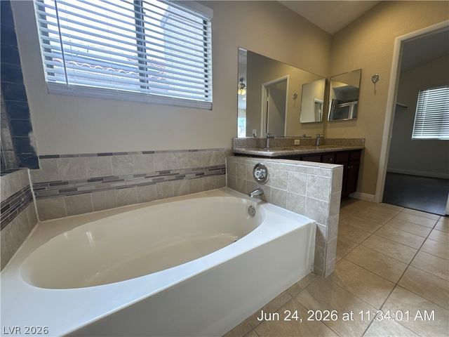 127 Wynntry Drive, Henderson, NV 89074