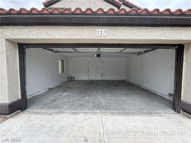 127 Wynntry Drive, Henderson, NV 89074