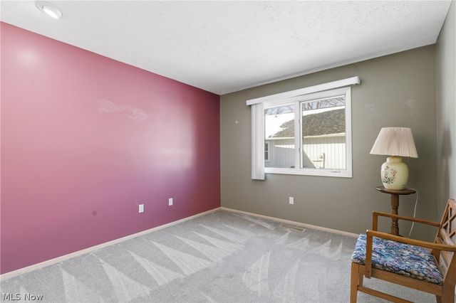 32933 Woodspring Circle, North Ridgeville, OH 44039