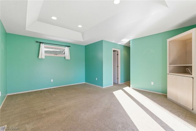 32933 Woodspring Circle, North Ridgeville, OH 44039