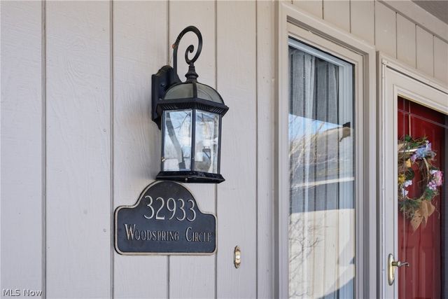 32933 Woodspring Circle, North Ridgeville, OH 44039