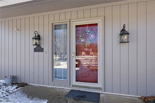 32933 Woodspring Circle, North Ridgeville, OH 44039